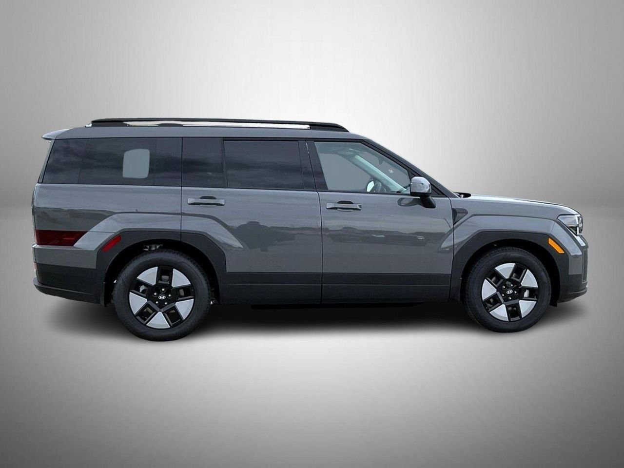 New 2026 Gray Hyundai SEL image 4