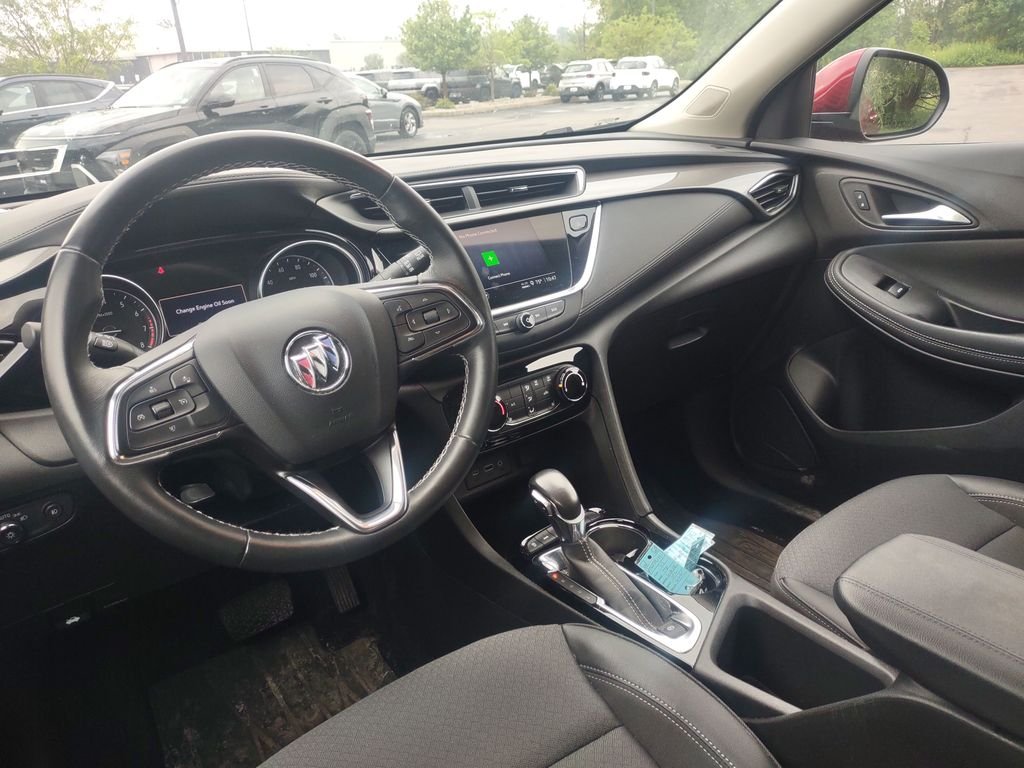 Used 2023 Red Buick Preferred image 9