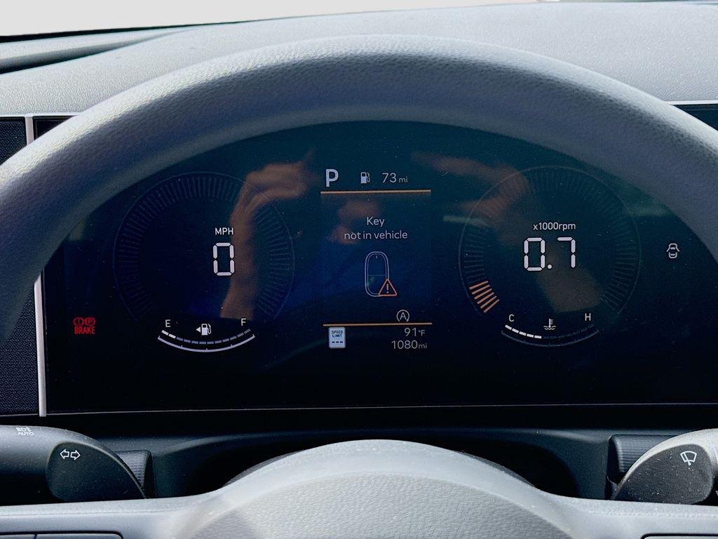 2025 Hyundai Tucson SE - Photo 9
