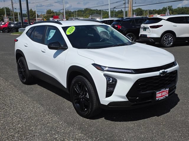 Certified Used 2024 Summit White Chevrolet ACTIV image 9