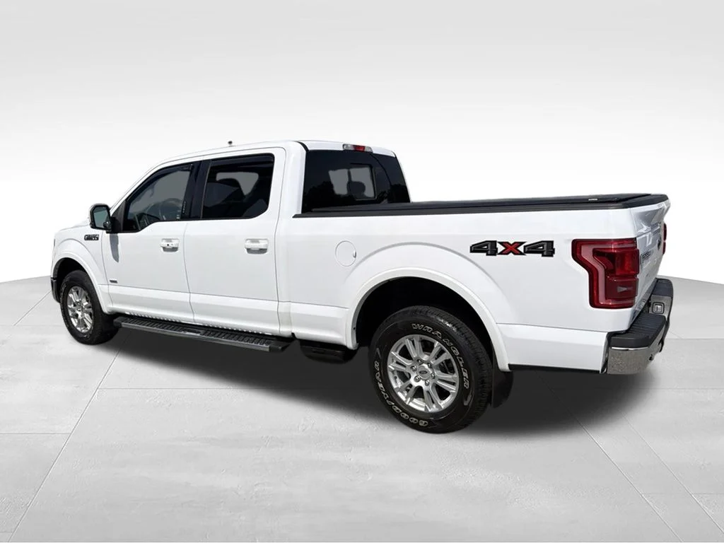 Used 2016 White Ford Lariat image 3