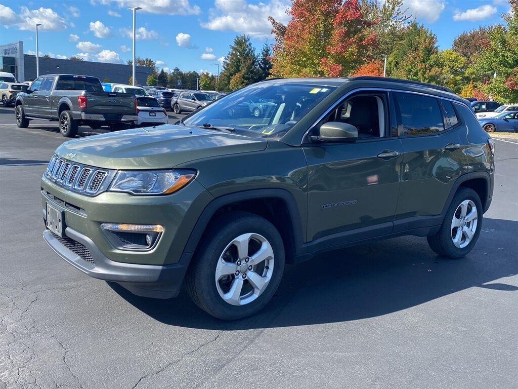 Used 2021 Olive Green Pearlcoat Jeep Latitude image 6