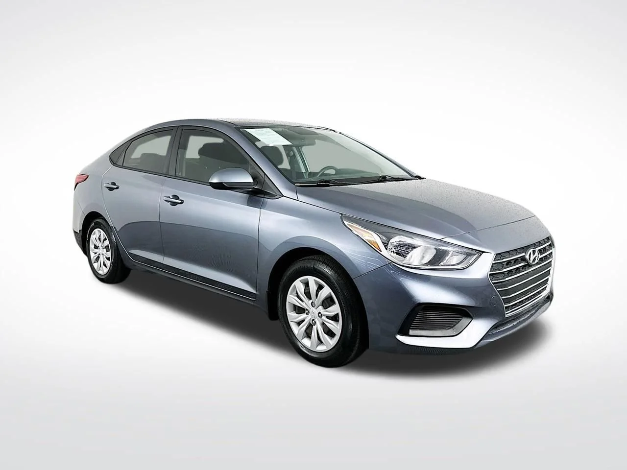 2020 Hyundai Accent SE 4-Door 6-Speed Manual's photo