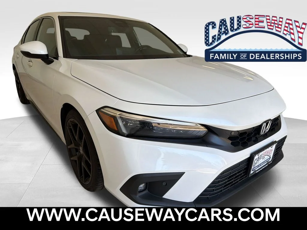 2023 Honda Civic Sport Touring CVT's photo