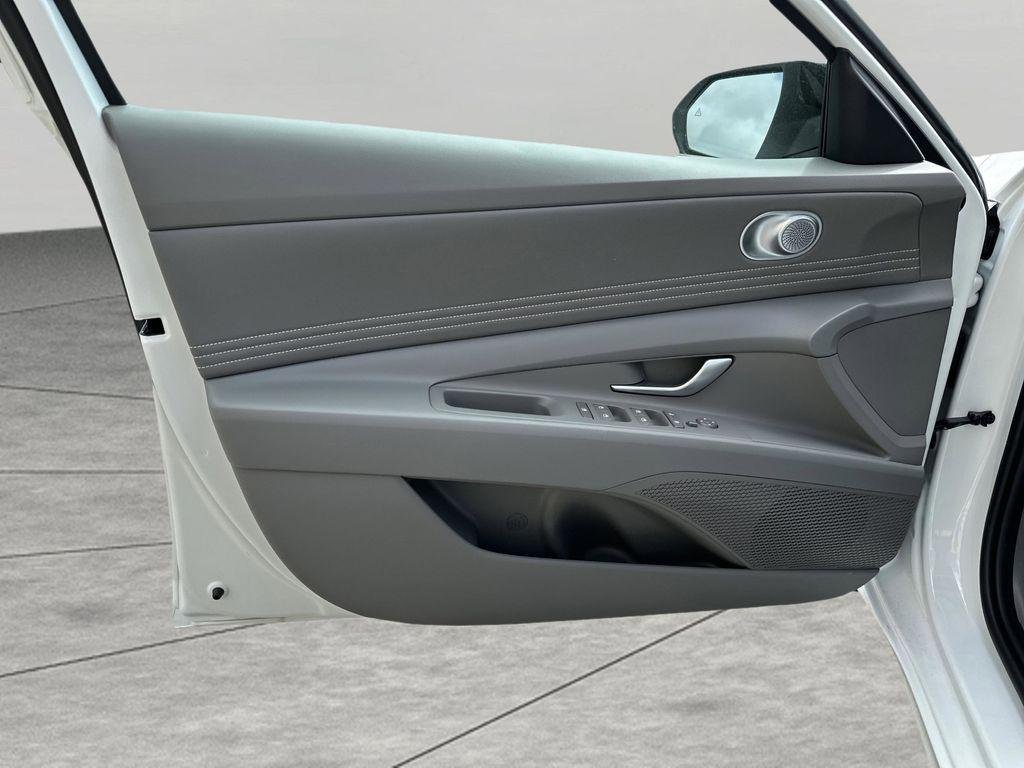New 2026 Serenity White Hyundai SEL Sport image 13