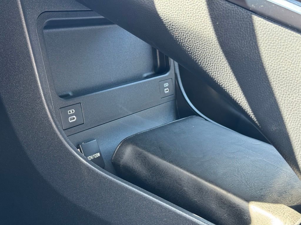Certified Used 2023 Carbon Subaru Limited image 15