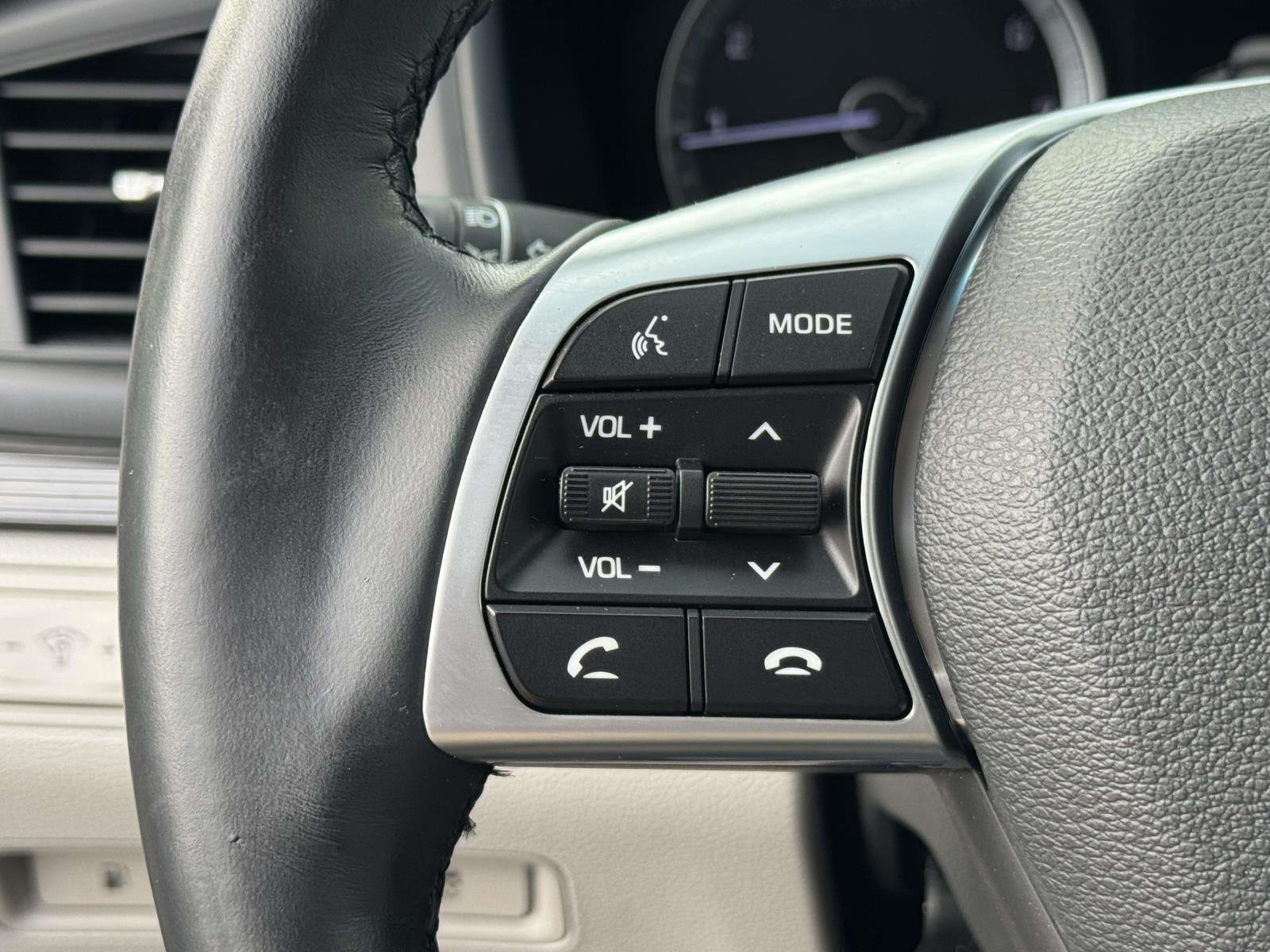 Used 2019 Symphony Silver Hyundai Limited image 25