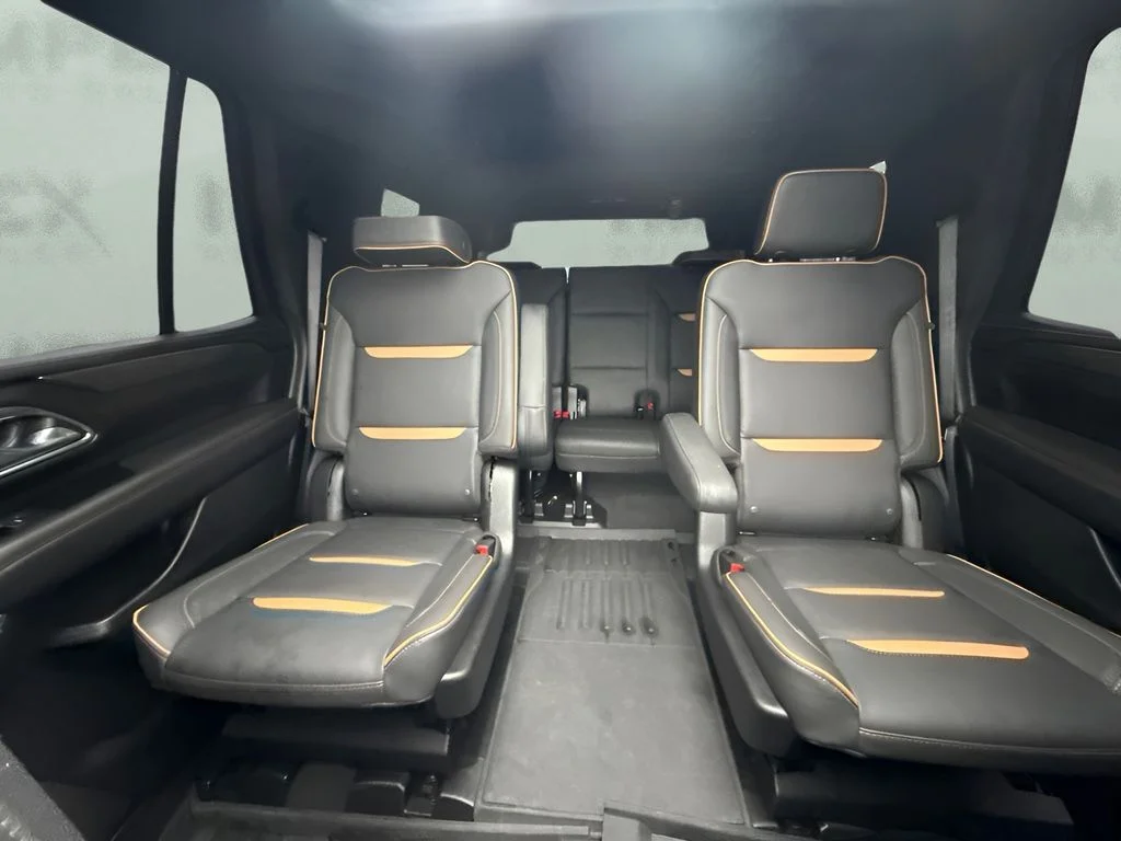 Used 2024 White GMC AT4 image 7