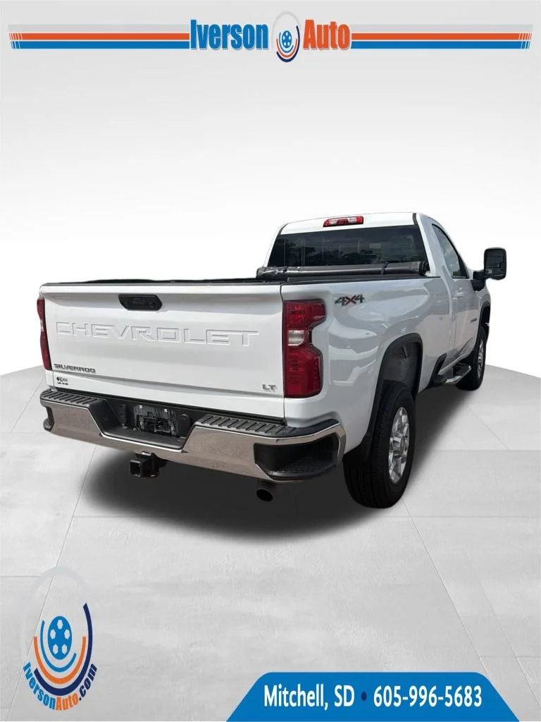 Used 2024 White Chevrolet LT image 5