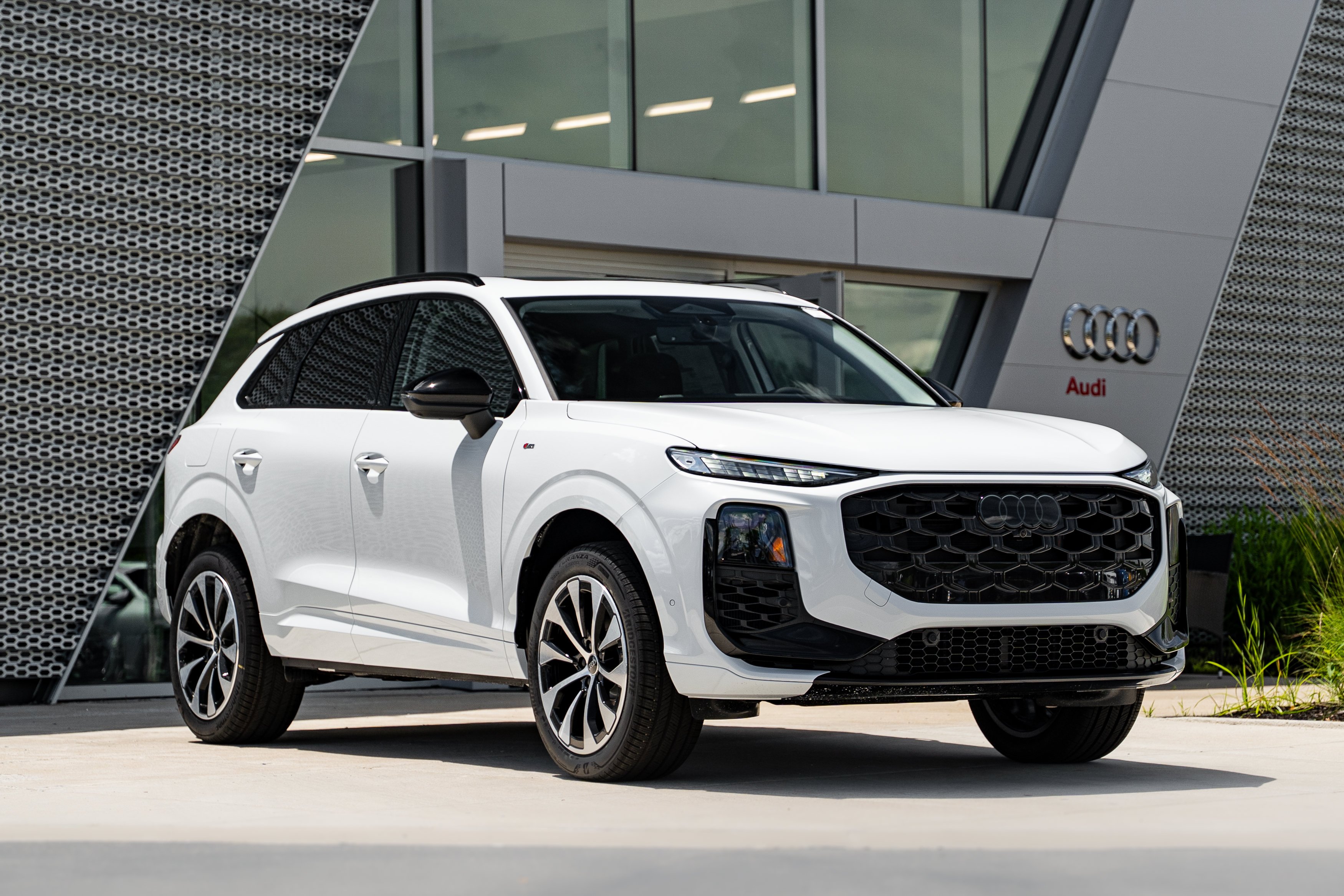 New 2026 Glacier Audi S line image 1