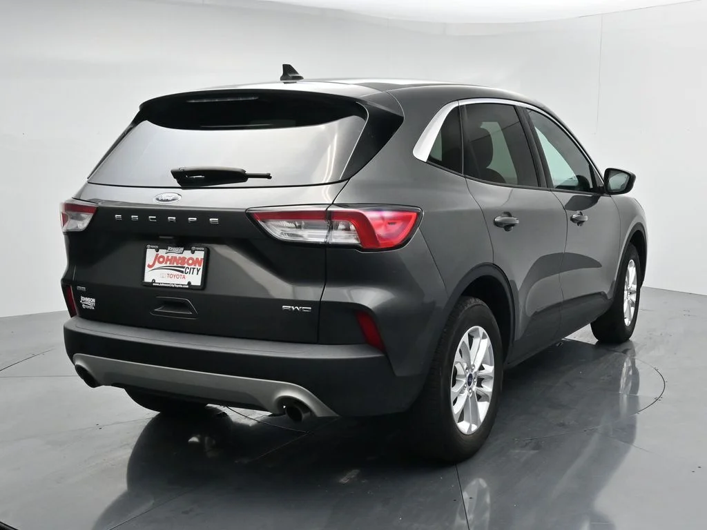 Used 2020 Gray Ford SE image 6
