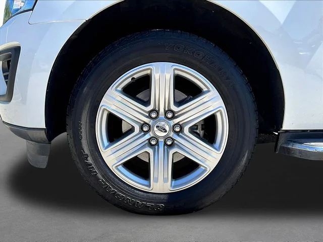 Used 2020 White Ford XLT image 38