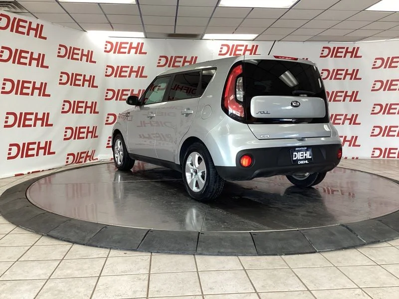 Used 2018 Silver Kia Base image 5
