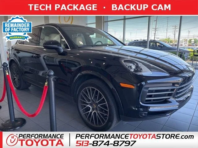 2023 Porsche Cayenne Platinum Edition's photo