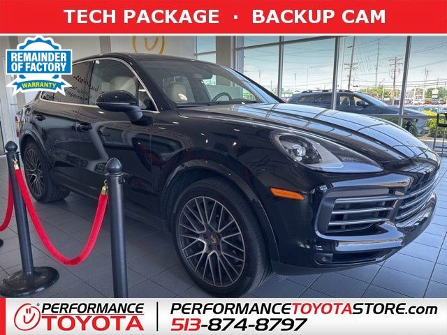 2023 Porsche Cayenne Platinum Edition's photo