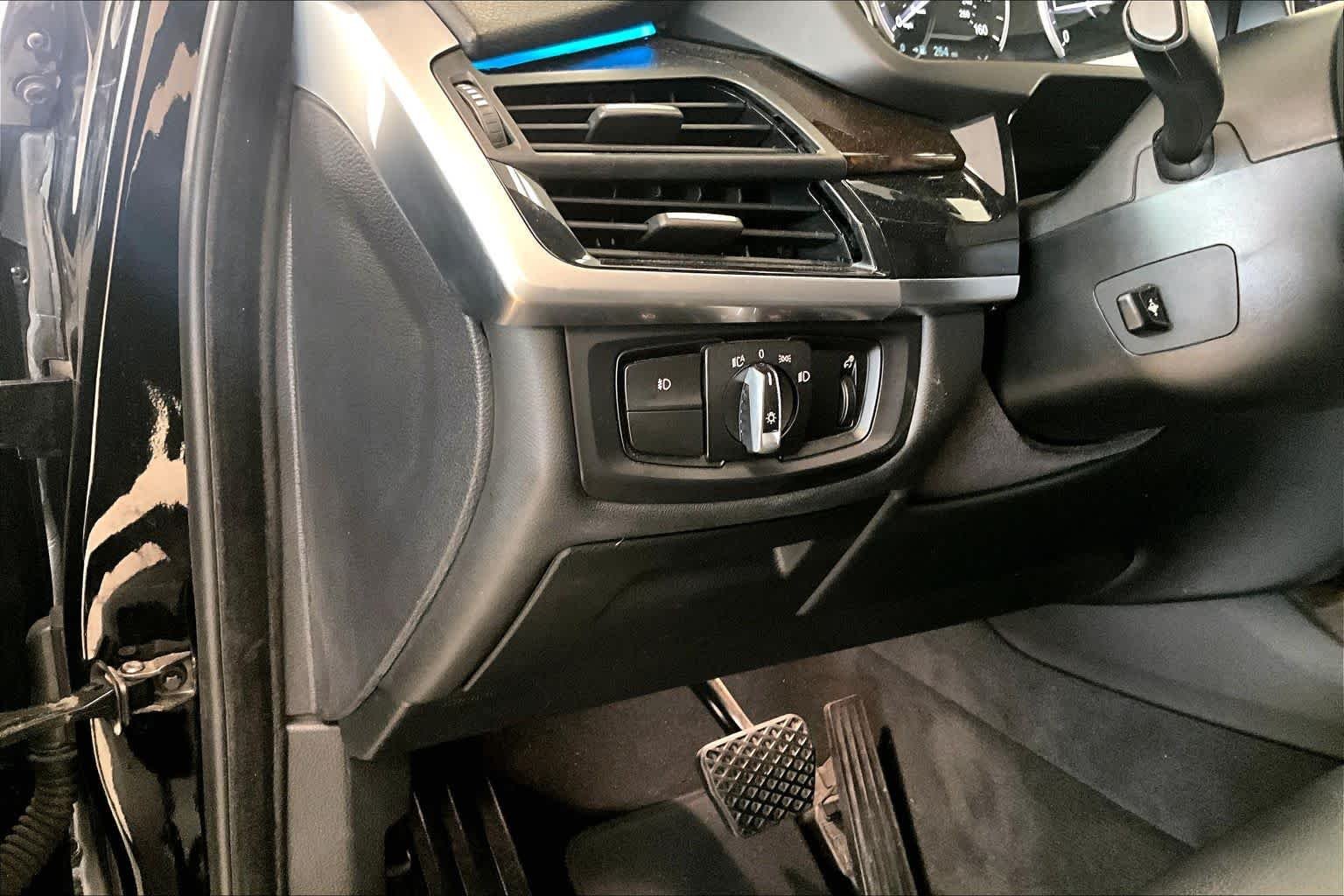 Used 2017 Jet Black BMW sDrive35i image 29