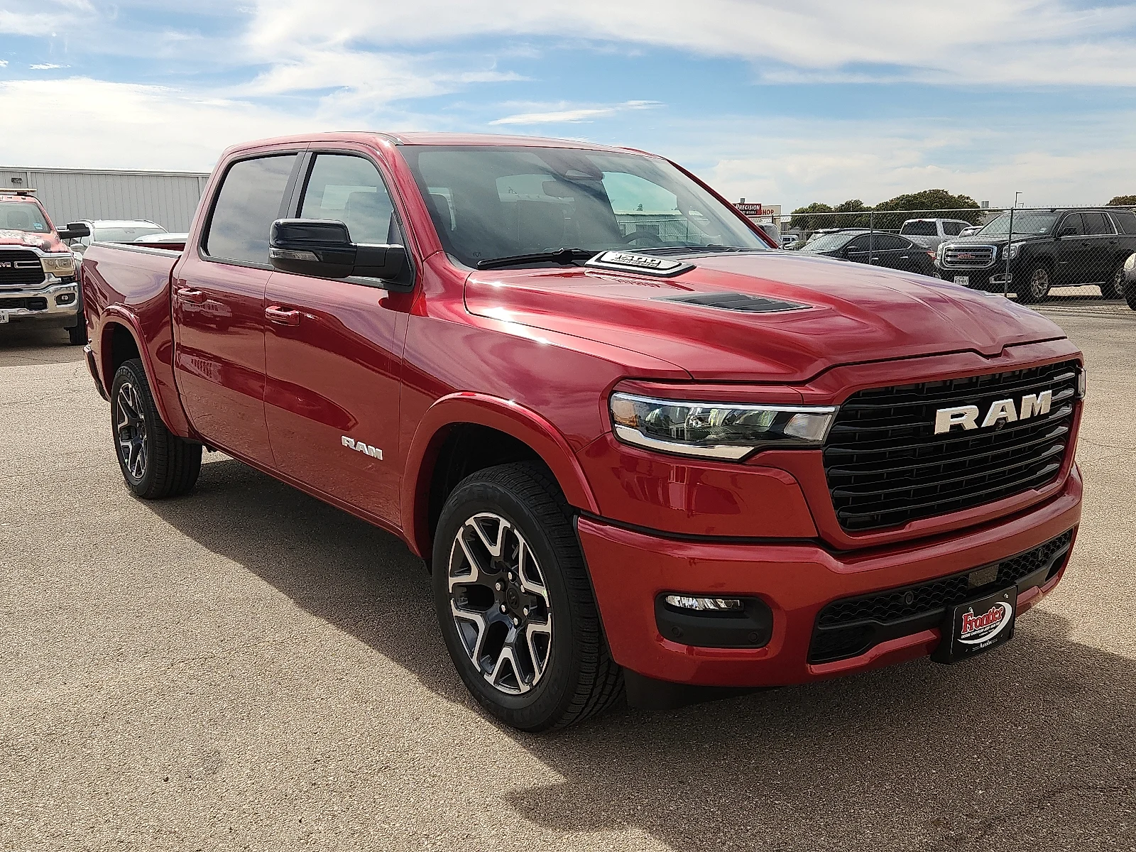 New 2027 Molten Red Pearl-Coat  Paint Ram LARAMIE CREW CAB 4X2 5