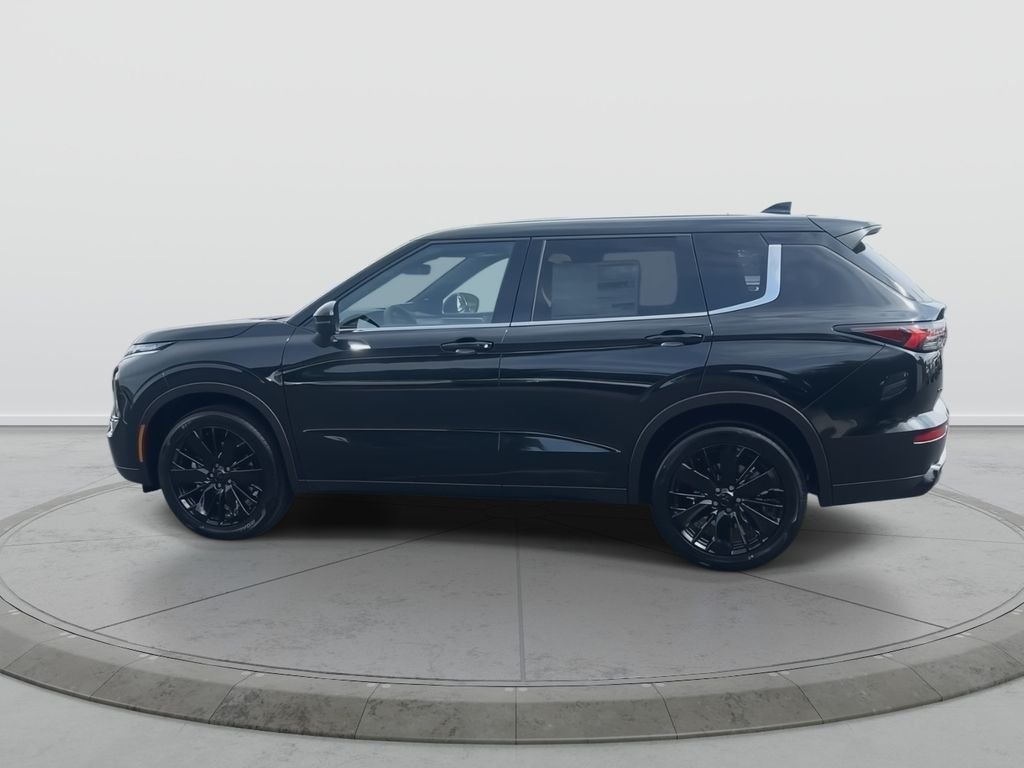 New 2026 BLK DIAMOND Mitsubishi LE image 4