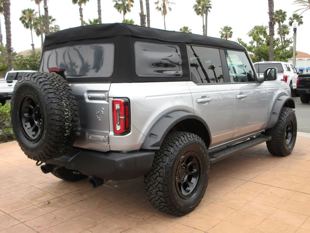 Used 2023 Iconic Silver Metallic Ford Outer Banks image 4