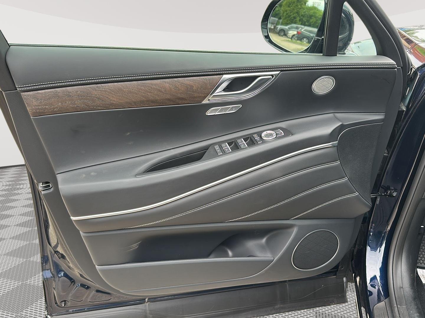 New 2026 Capri Blue Genesis 2.5T Select image 19