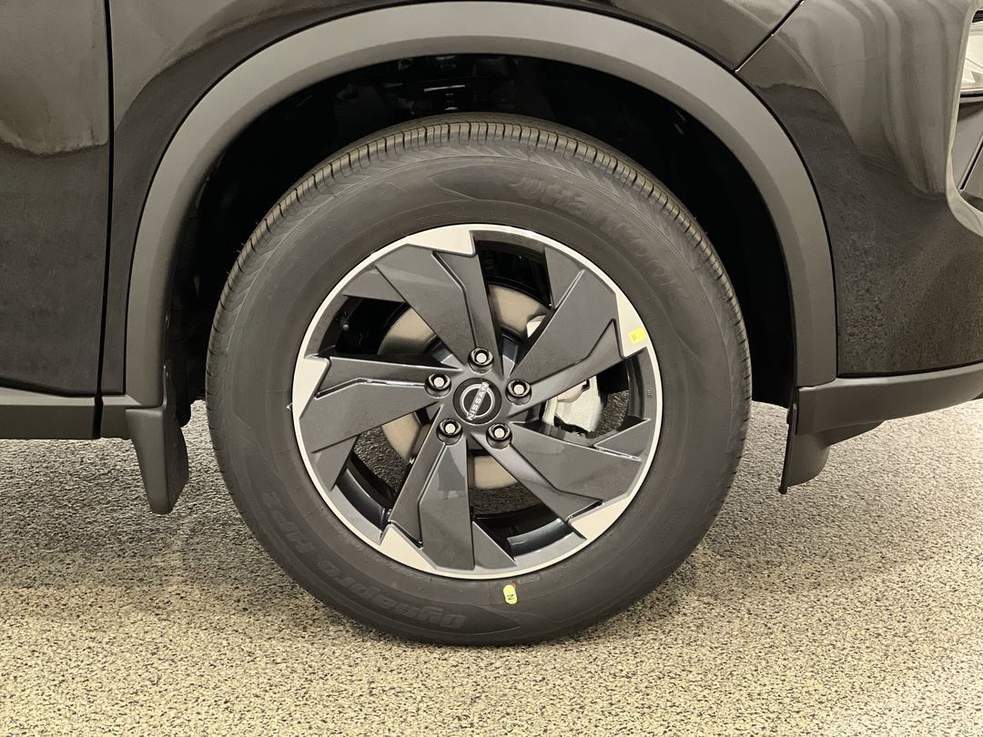 2026 Nissan Rogue SV - Photo 10