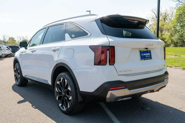 Used 2025 White Kia EX image 8