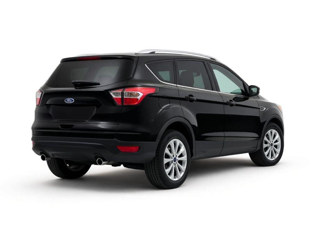 Used 2016 Shadow Black Ford SE image 4
