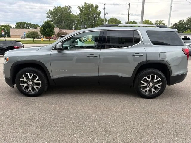 Used 2023 Sterling Metallic GMC SLE image 6
