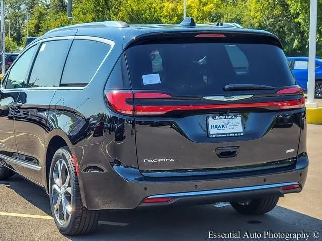 2026 Chrysler Pacifica Pinnacle - Photo 6