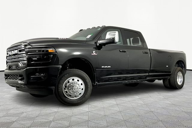 2026 RAM 3500 Laramie 4X4 Crew Cab LWB's photo