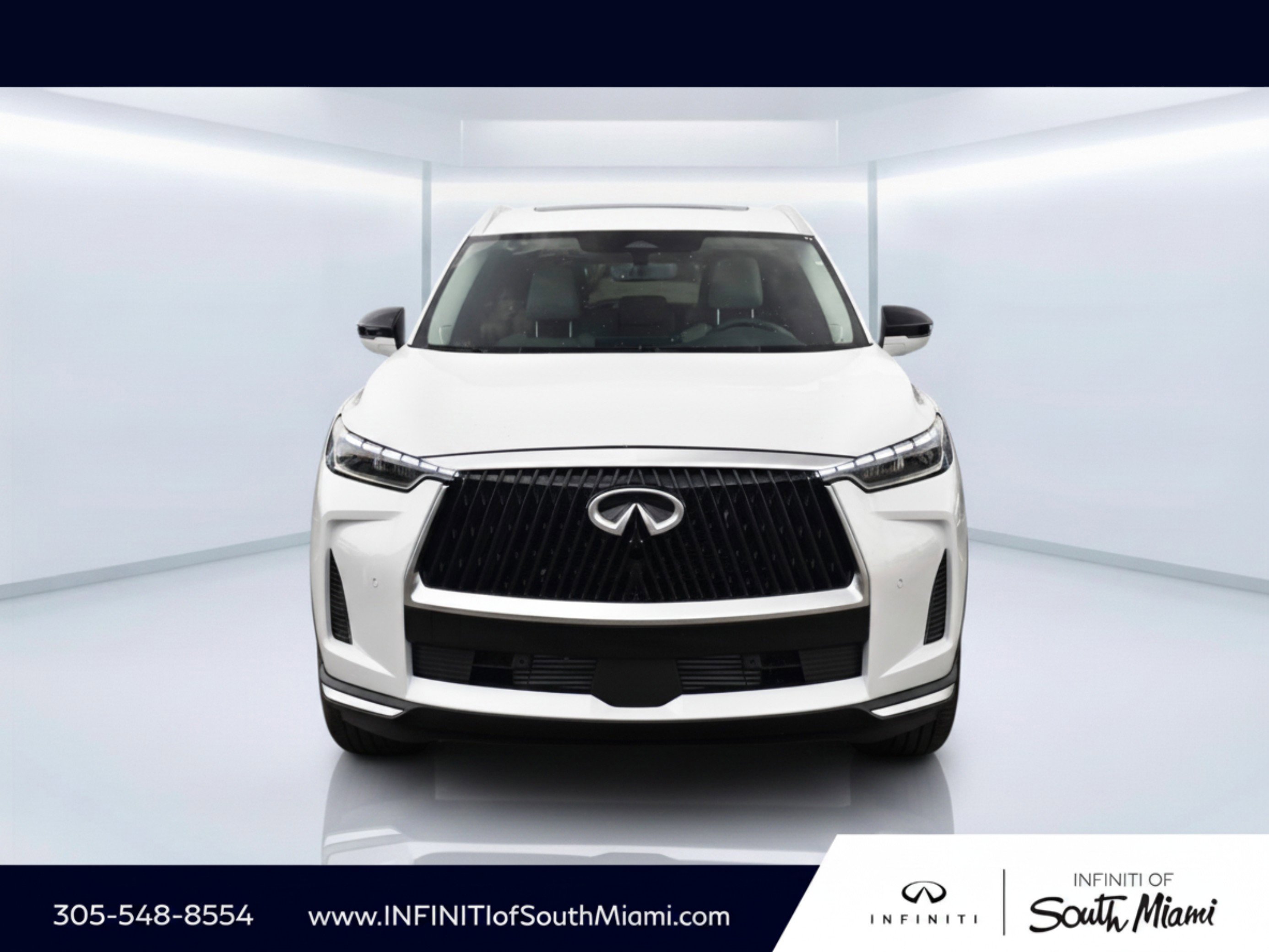 New 2027 RADIANT WHITE INFINITI Luxe FWD image 2