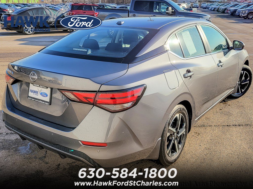Used 2025 Gun Metallic Nissan SV image 7