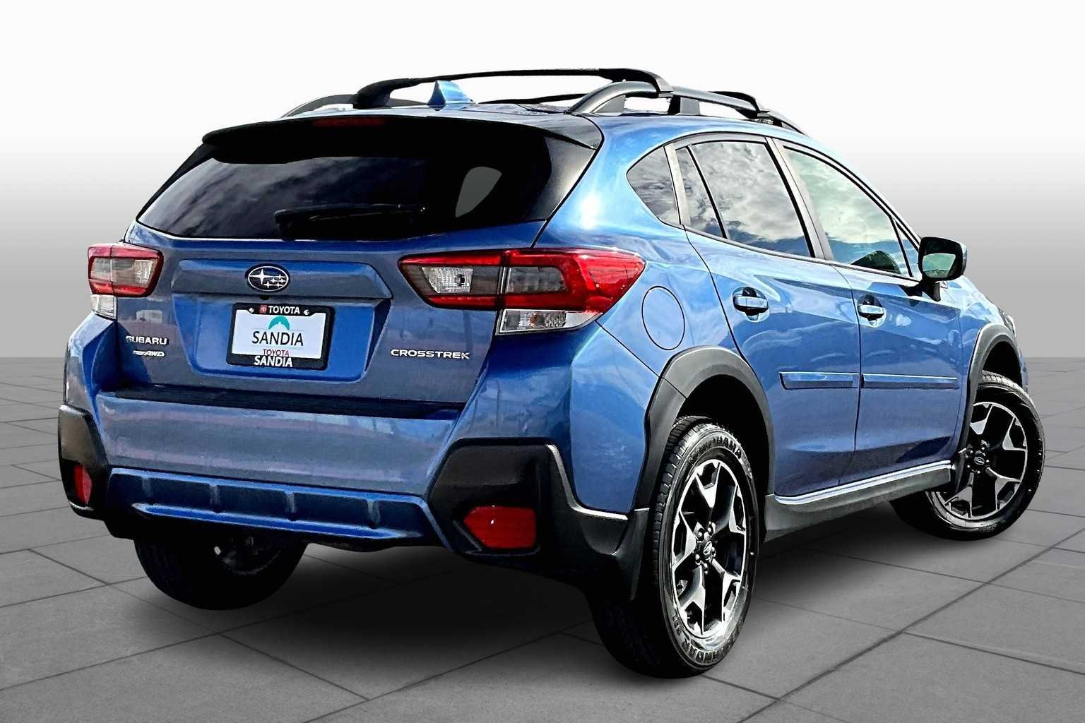 Used 2020 Quartz Blue Pearl Subaru Premium image 13