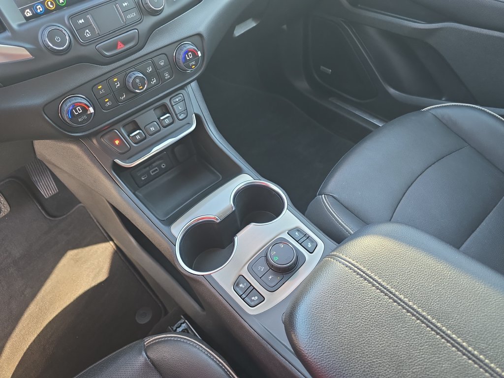 Certified Used 2019 SUMMIT WHITE GMC Denali image 28