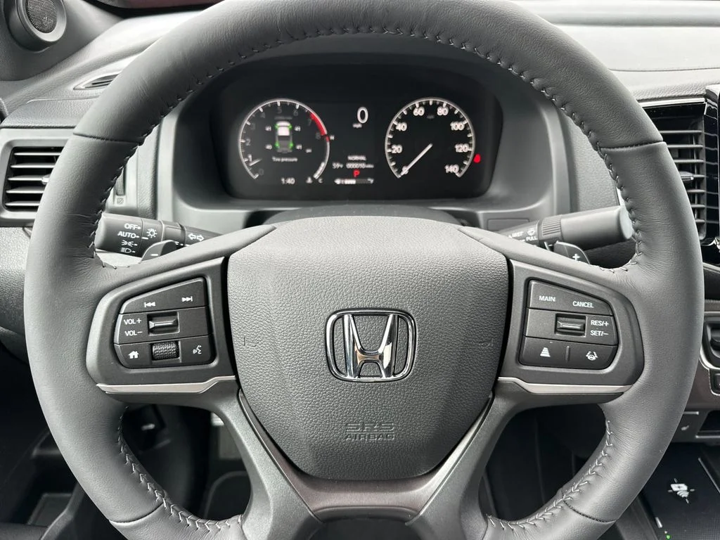New 2026 Radiant Red Metallic II Honda RTL image 25