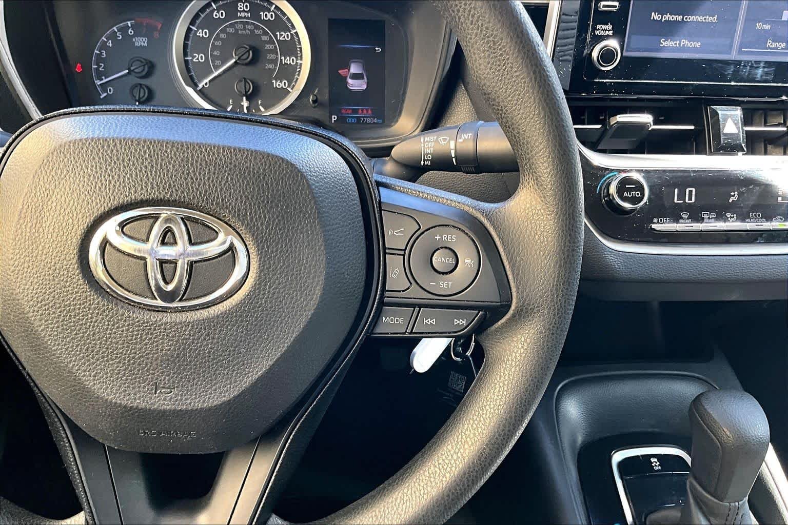 Used 2020 Classic Silver Metallic Toyota LE image 25