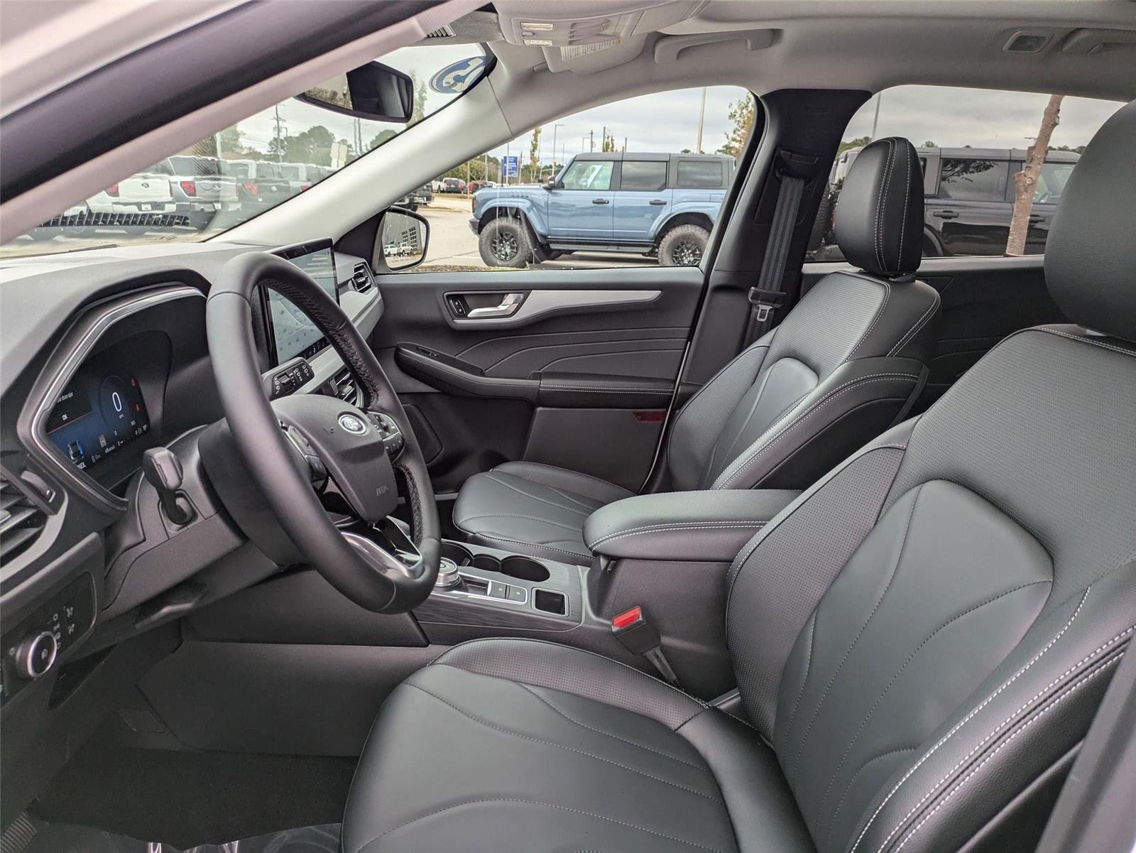 New 2025 Star White Metallic Tri-Coat Ford PHEV image 15