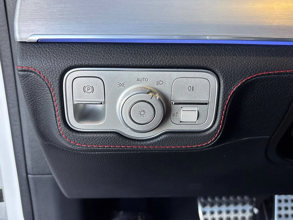Used 2024 White Mercedes-Benz GLE 53 AMG® image 28