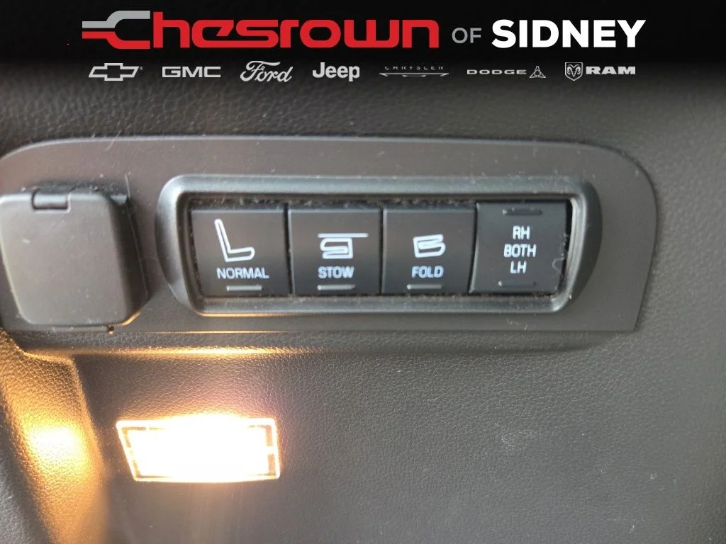 Used 2014 White Ford Limited image 20