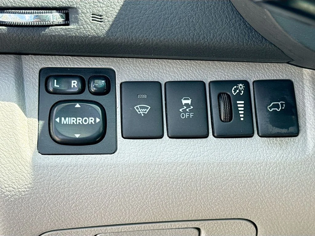 Used 2012 Silver Toyota Limited image 11