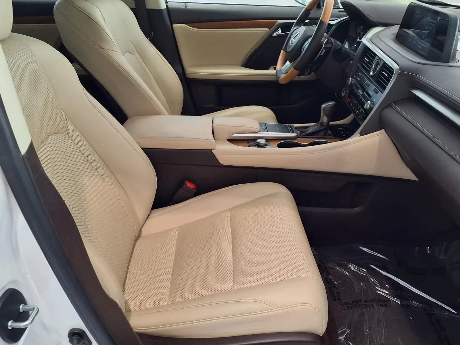 Used 2020 Eminent White Pearl Lexus  image 12