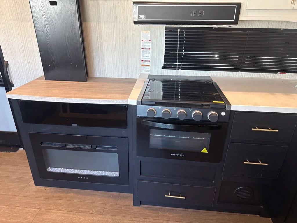 Used 2022  FOREST RIVER  image 12