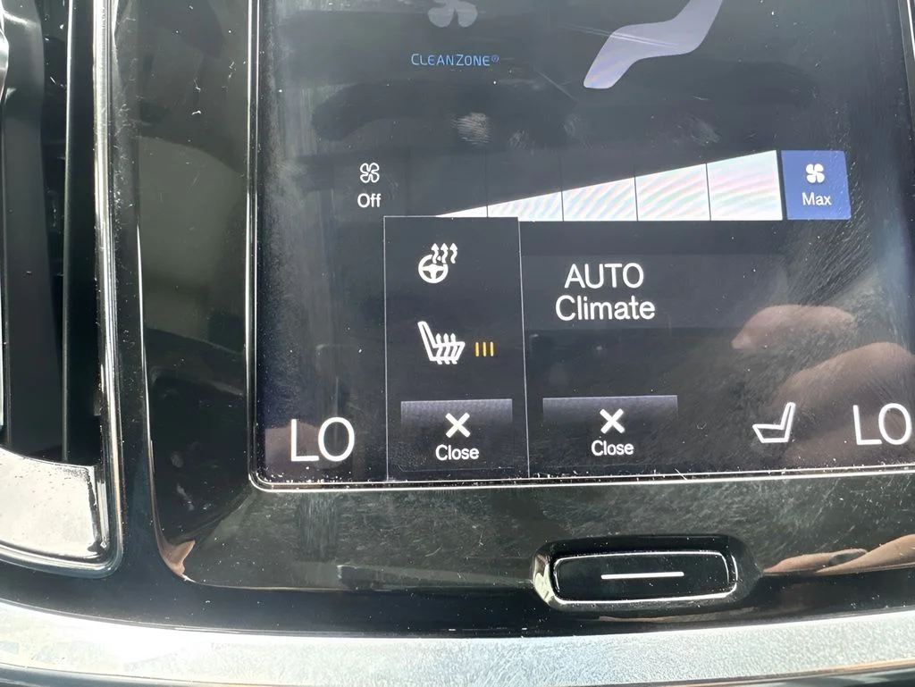 Used 2020 Gray Volvo T5 Momentum image 21