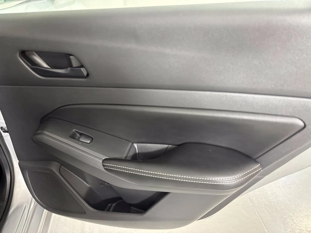 Used 2024 Silver Nissan 2.5 SV image 18