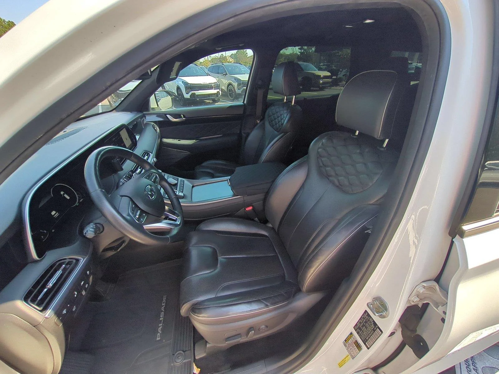 Used 2022 Hyper White Hyundai Calligraphy image 16