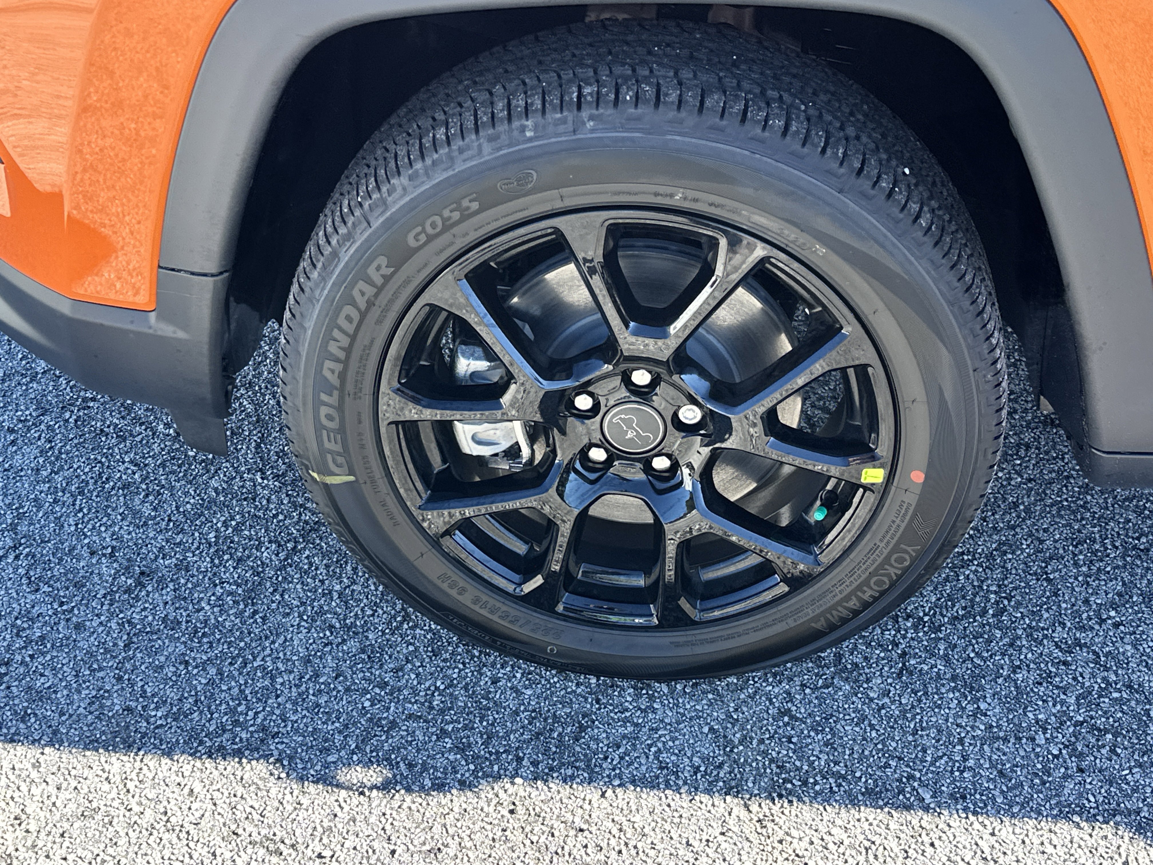 New 2026 Joose (DISC) Jeep Latitude Altitude image 12