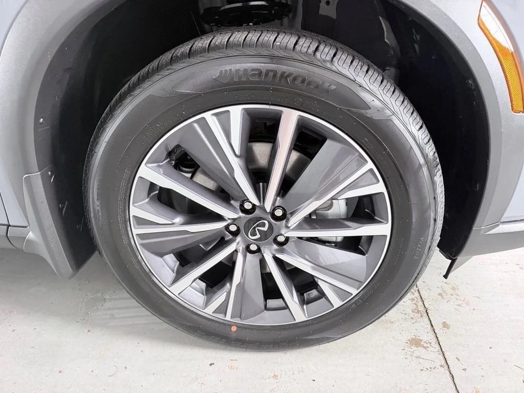 2027 INFINITI QX60 LUXE - Photo 7