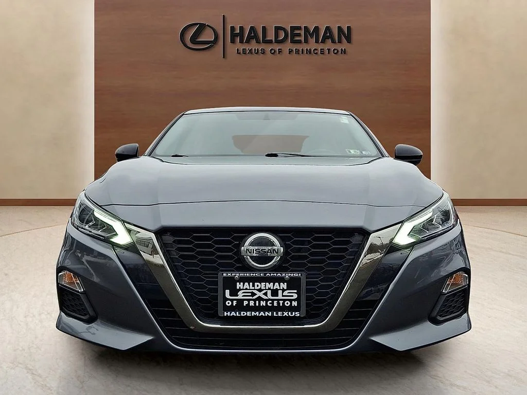 Used 2019 Nissan Altima SR with VIN 1N4BL4CV5KC254289 for sale in Lawrence Township, NJ