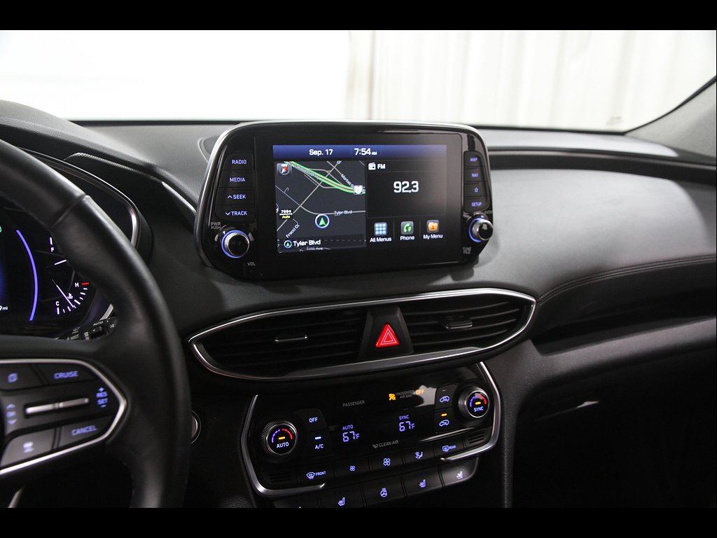 2020 Hyundai Santa Fe Limited - Photo 9