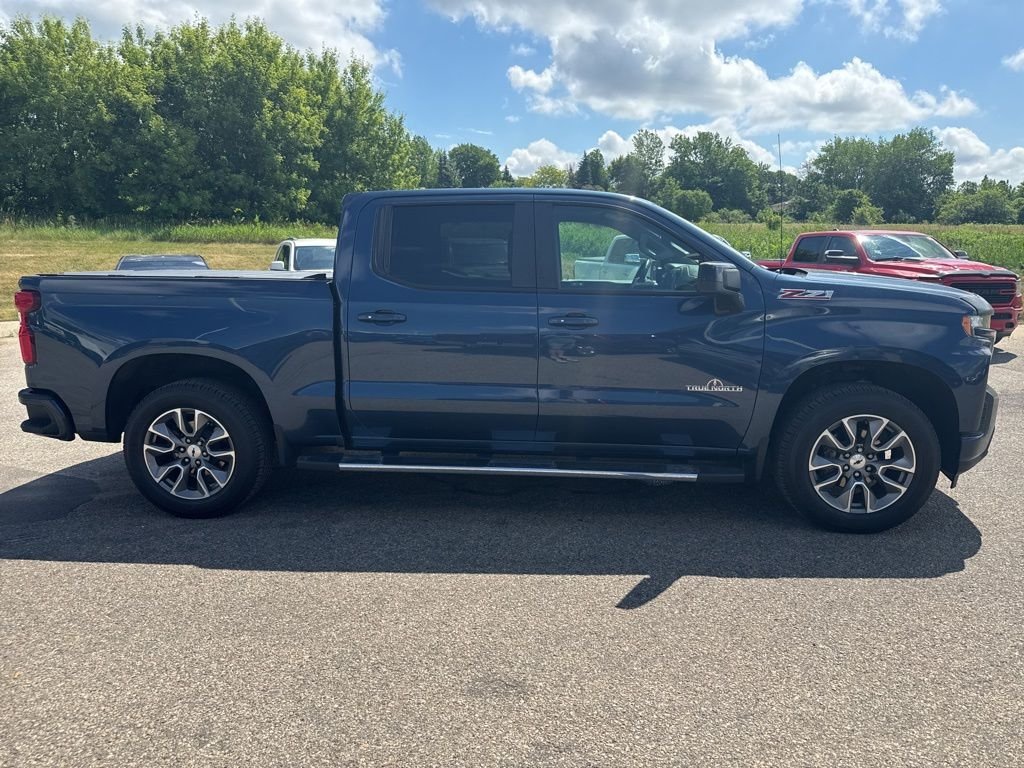 Used 2019 Blue Chevrolet RST image 8